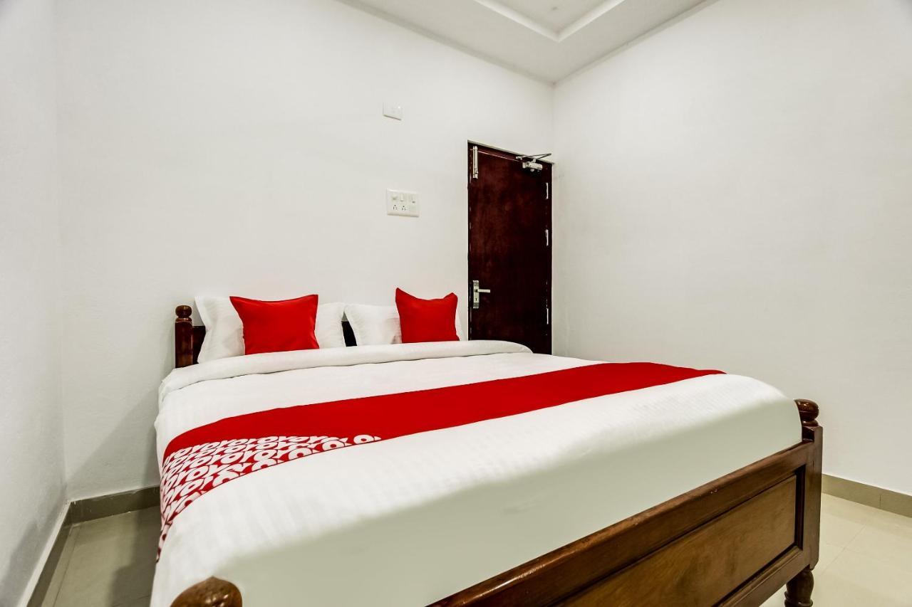 Velur Oyo 70841 Hotel Anjali Residency المظهر الخارجي الصورة
