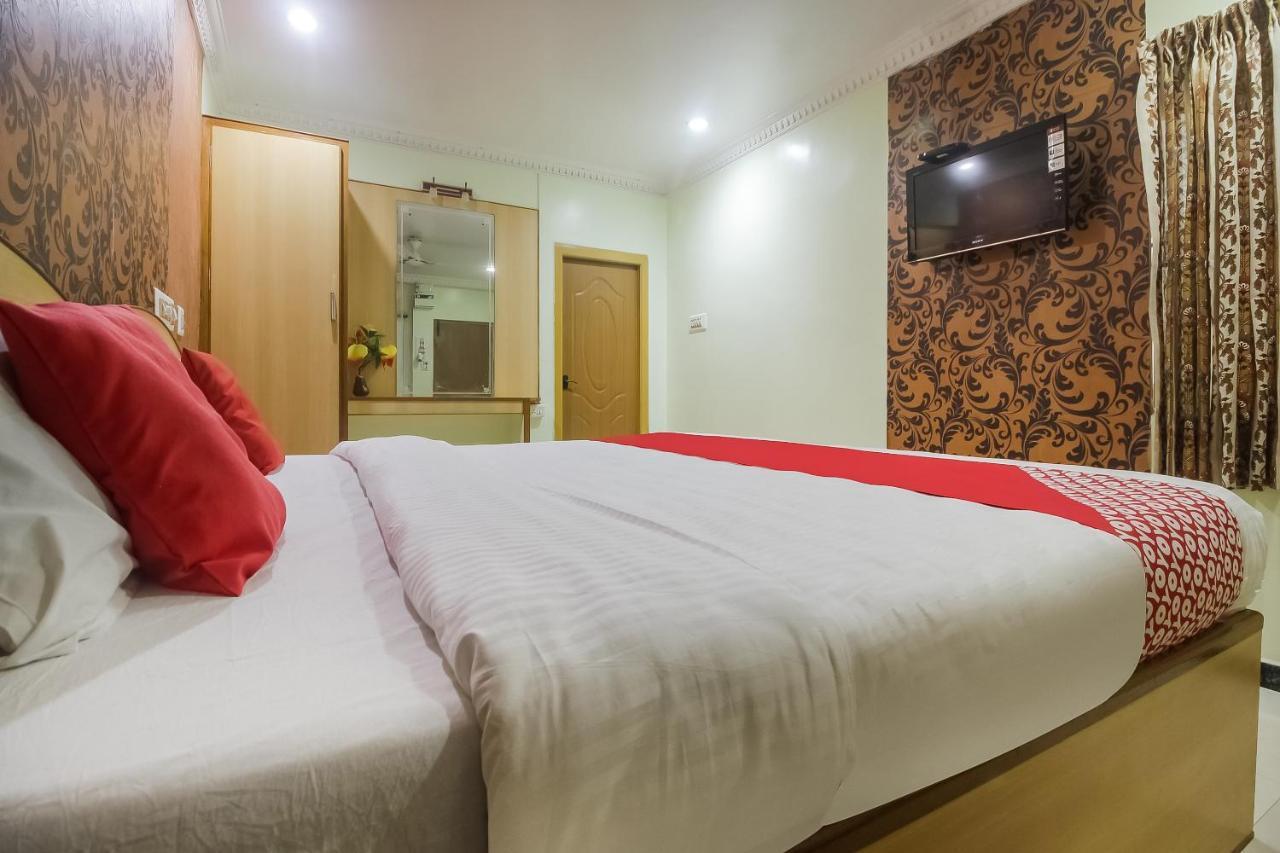 Velur Oyo 70841 Hotel Anjali Residency المظهر الخارجي الصورة