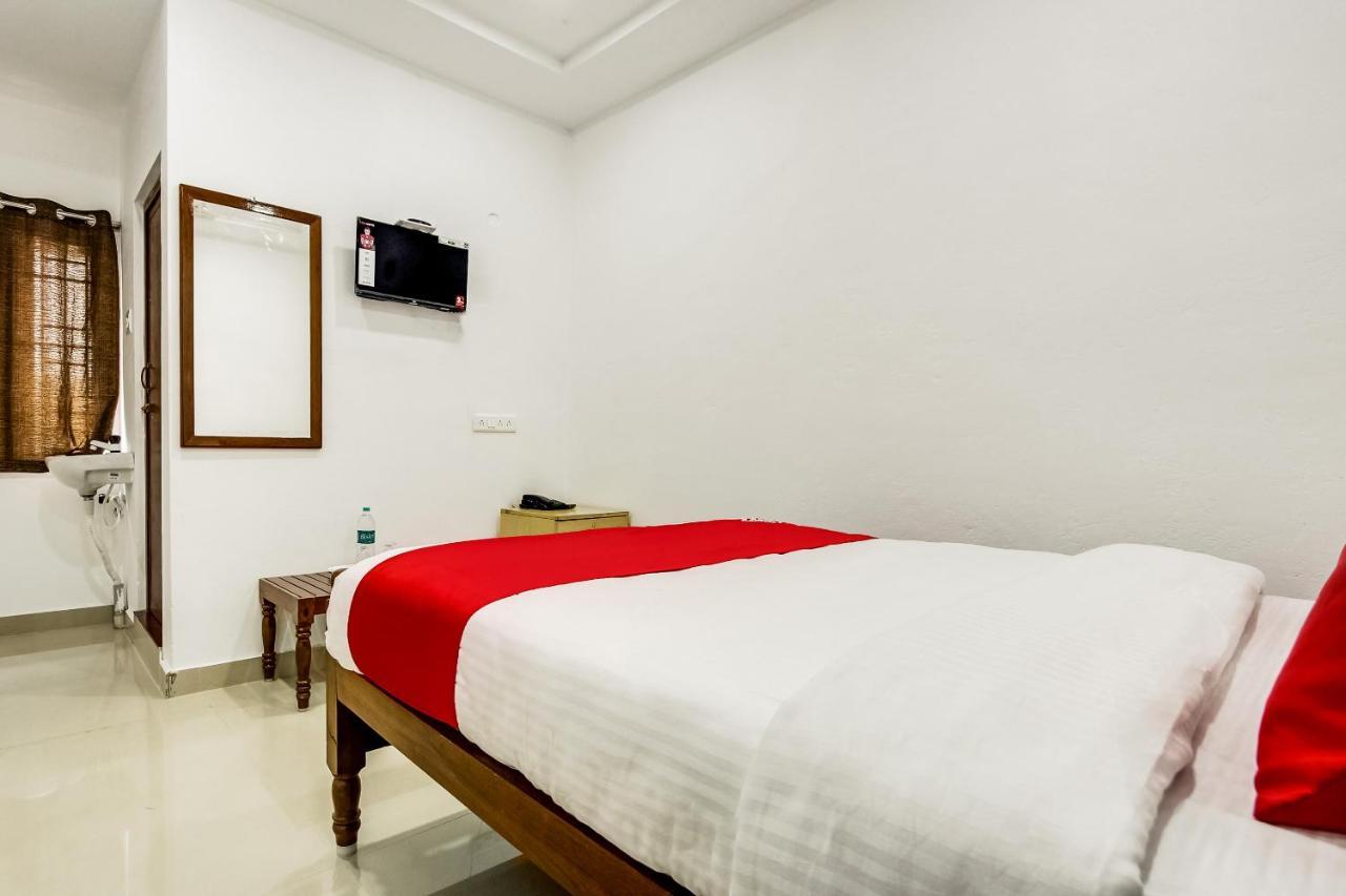 Velur Oyo 70841 Hotel Anjali Residency المظهر الخارجي الصورة