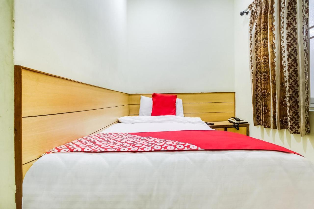 Velur Oyo 70841 Hotel Anjali Residency المظهر الخارجي الصورة