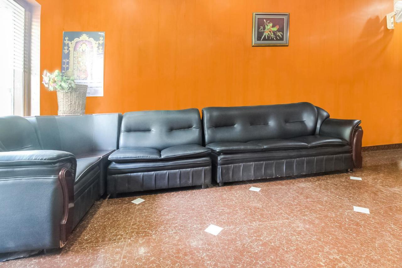 Velur Oyo 70841 Hotel Anjali Residency المظهر الخارجي الصورة