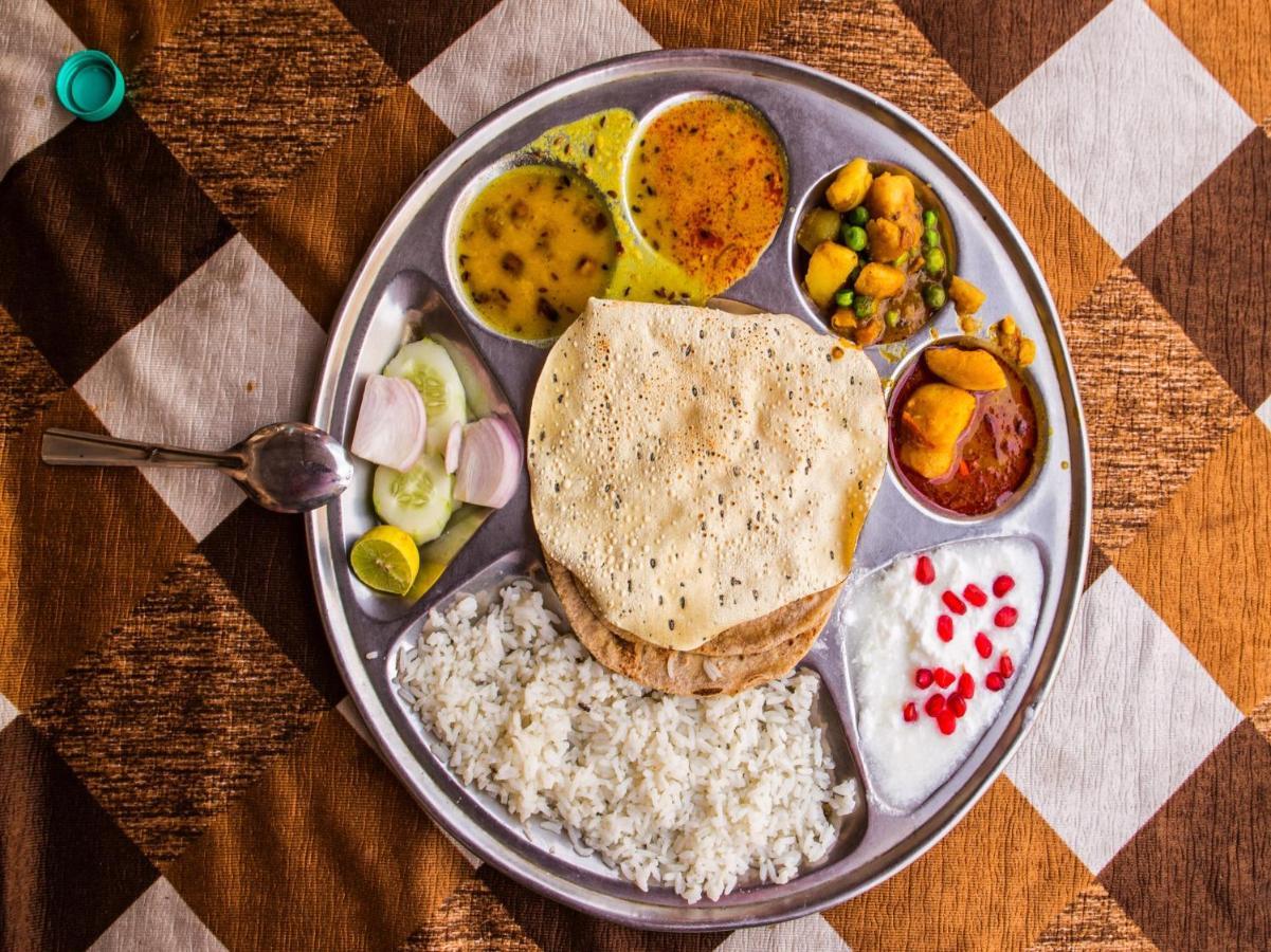 Velur Oyo 70841 Hotel Anjali Residency المظهر الخارجي الصورة